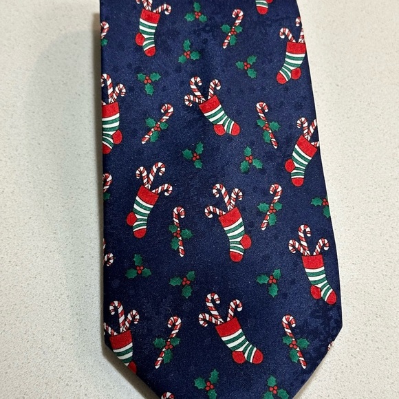 Set of two Christmas ties EUC - Picture 9 of 15